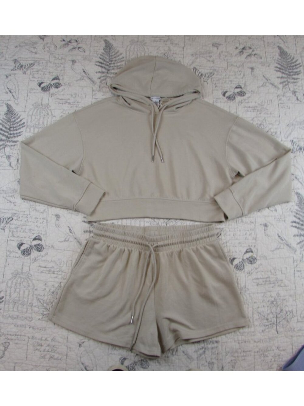 EUC Better Together Lounge Set Hoodie & Shorts athleisure soft stretchy cozy L - Picture 2 of 4